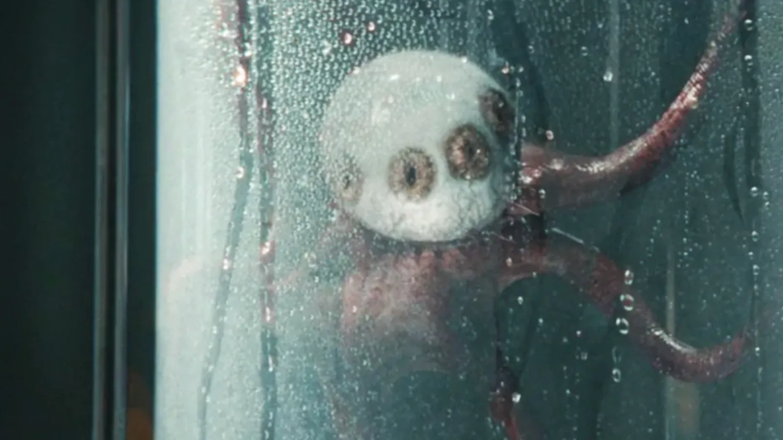 This Show's Eyeball Creature Becomes Scarier Like Never Before in This Week's Chapter